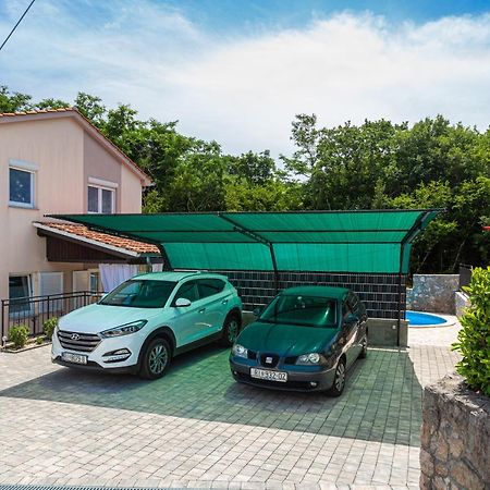 Apartment With A Private Swimming Pool, Garden & Bbq Gostinjac Exterior foto