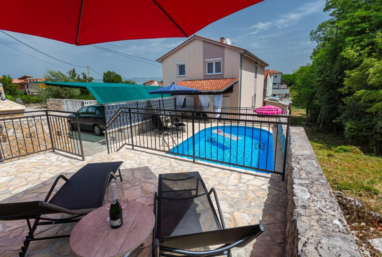 Apartment With A Private Swimming Pool, Garden & Bbq Gostinjac Exterior foto