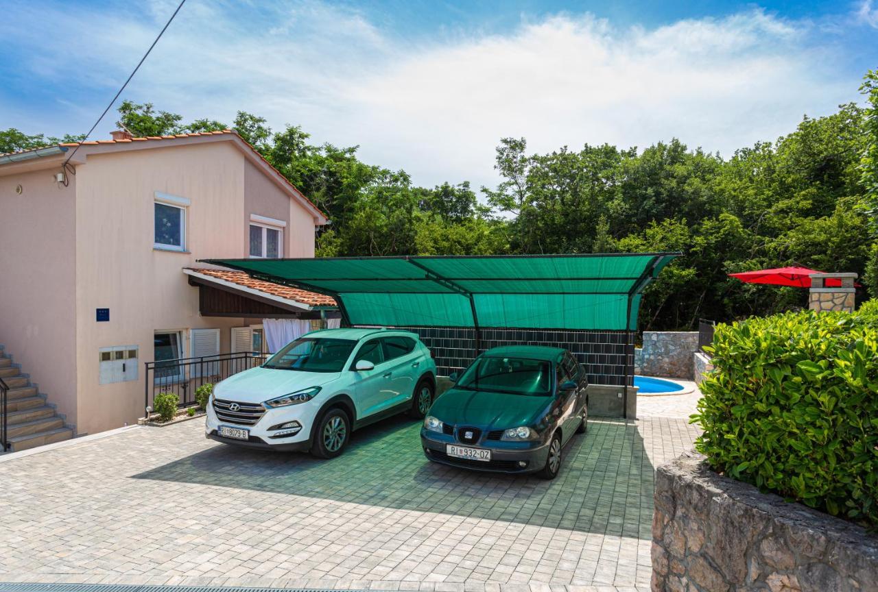 Apartment With A Private Swimming Pool, Garden & Bbq Gostinjac Exterior foto